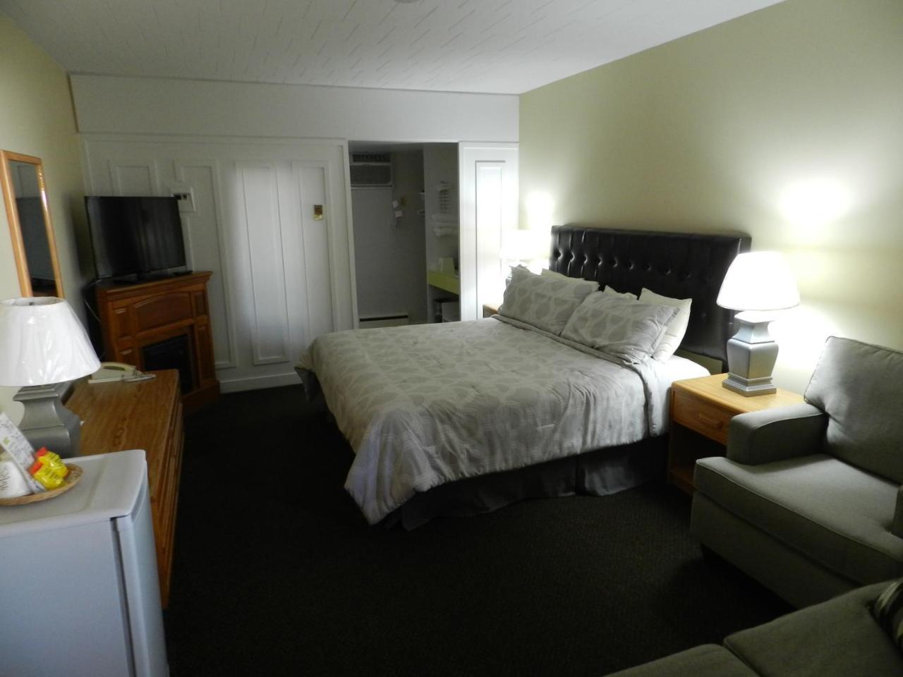 Motel Kings Near The Falls